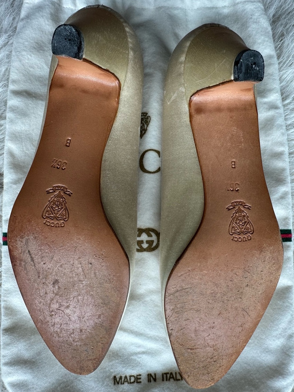 Vintage Gucci Cream Satin heels with dust bag Gold-Tone Accent 36.5 - Picture 12 of 16